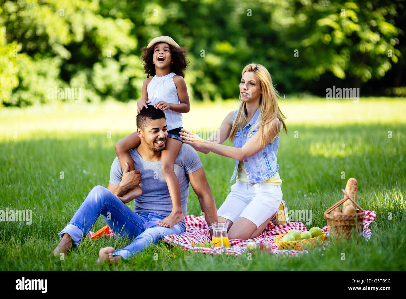Asian family picnic fruit hi-res stock photography and images - Alamy