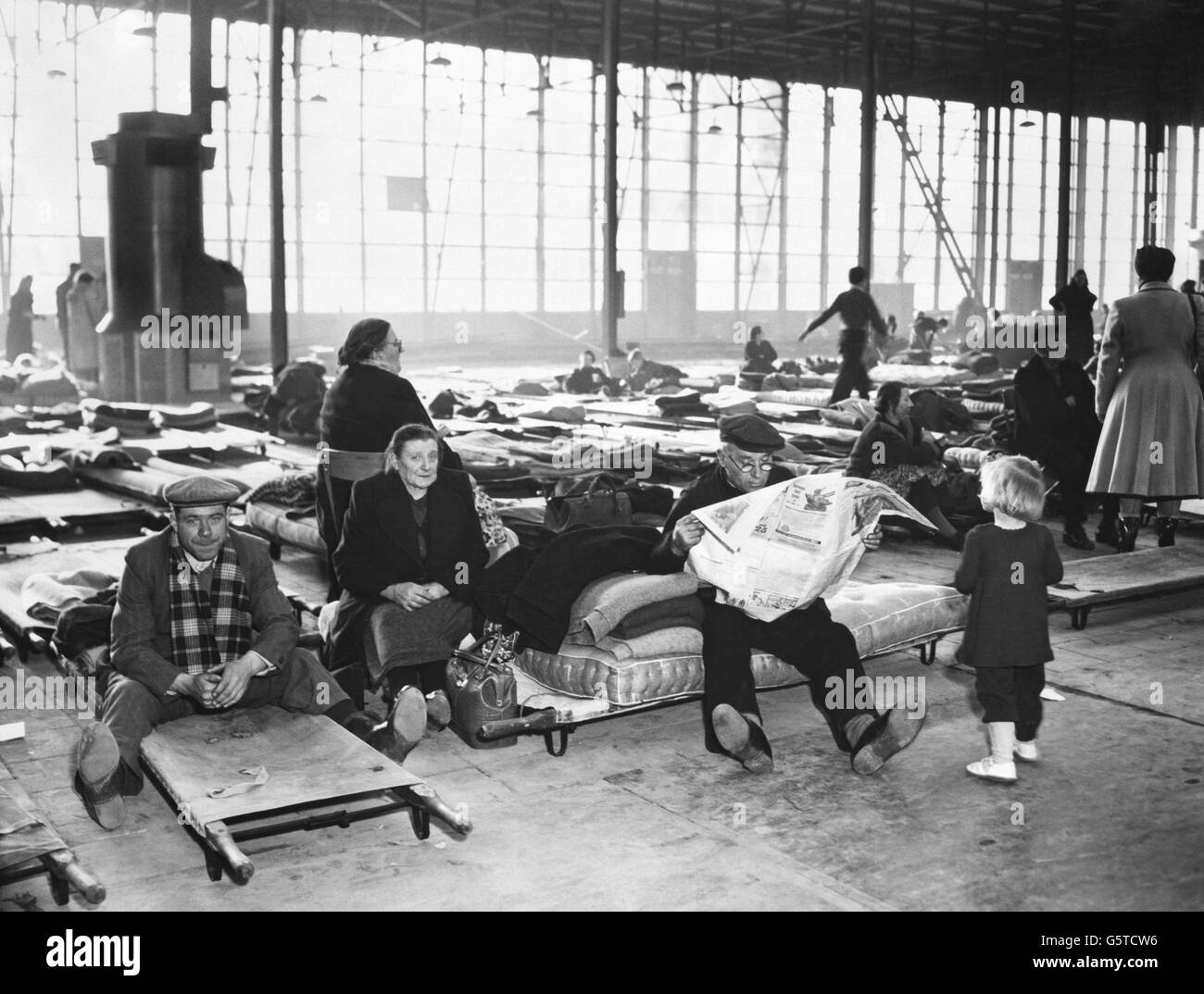 Hall of the beds Black and White Stock Photos & Images - Alamy