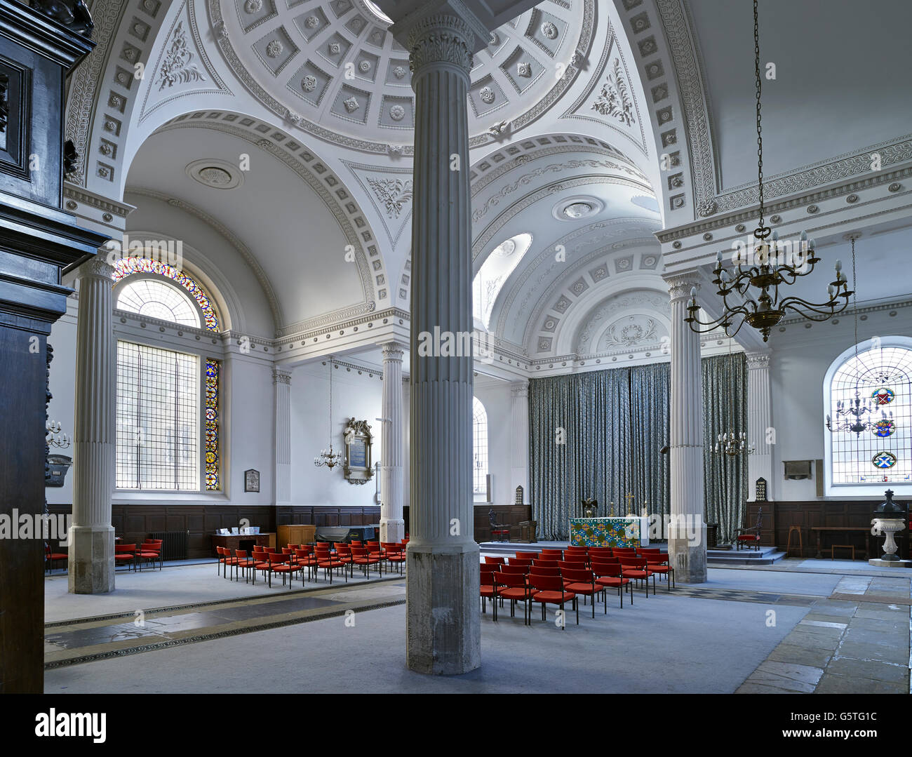St Mary at Hill, church in the City of London by Christopher Wren and Robert Hooke 1670s, interior in 2015 Stock Photo