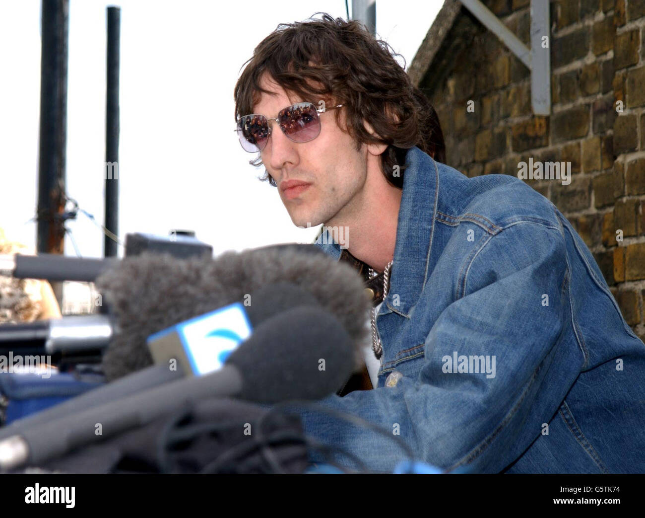 Singer Richard Ashcroft poses during a news conference in London prior to the 4Scott charity concert at the Scala in London. The fundraising concert for Marie Curie Cancer Care in memory of music plugger Scott Piering. Stock Photo