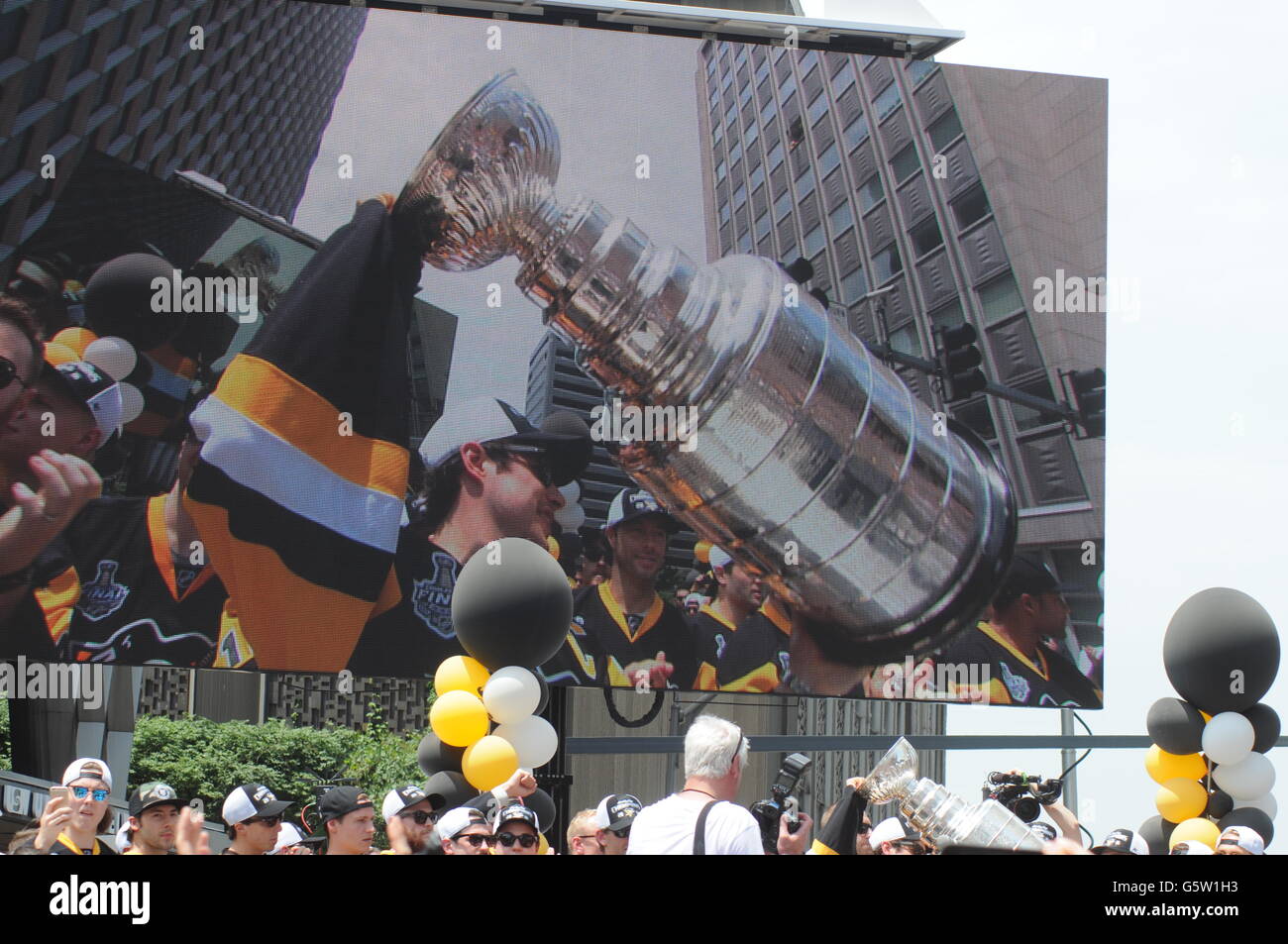 Pittsburgh Penguins Stanley cup victory parade May 2016 Stock Photo - Alamy