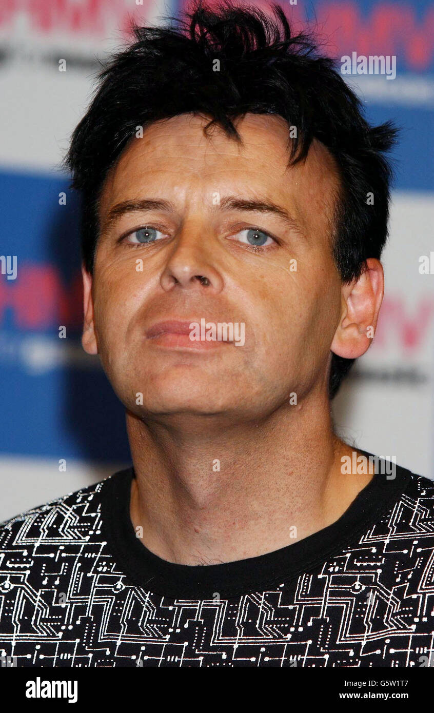 Gary Newman at HMV Stock Photo Alamy