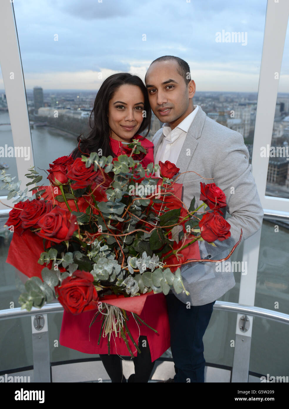 5000th couple engaged on the London Eye Stock Photo