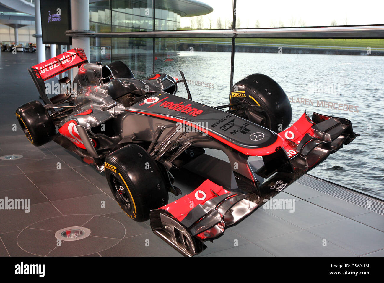 mercedes vodafone f1