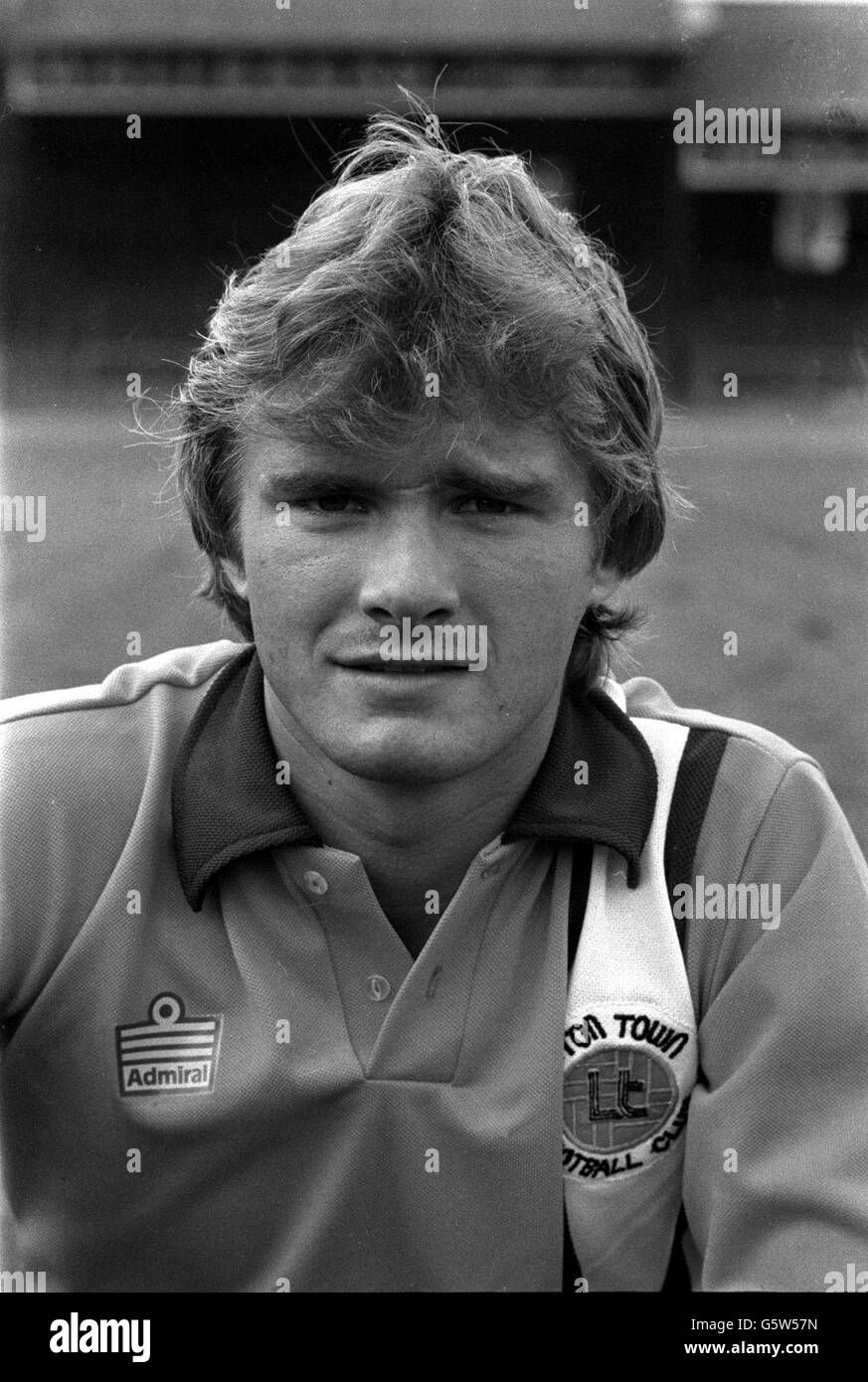 Luton fc ground hires stock photography and images Alamy