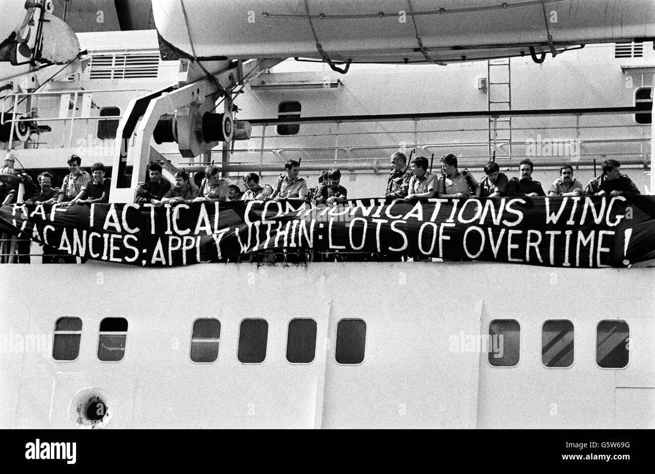 One way to solve the unemployment problems - a sign on the side of the merchant ship Rangatira when she left Southampton for the Falklands. Stock Photo