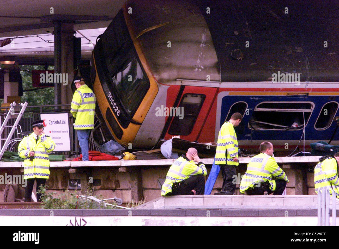 Potters bar rail crash hires stock photography and images Alamy