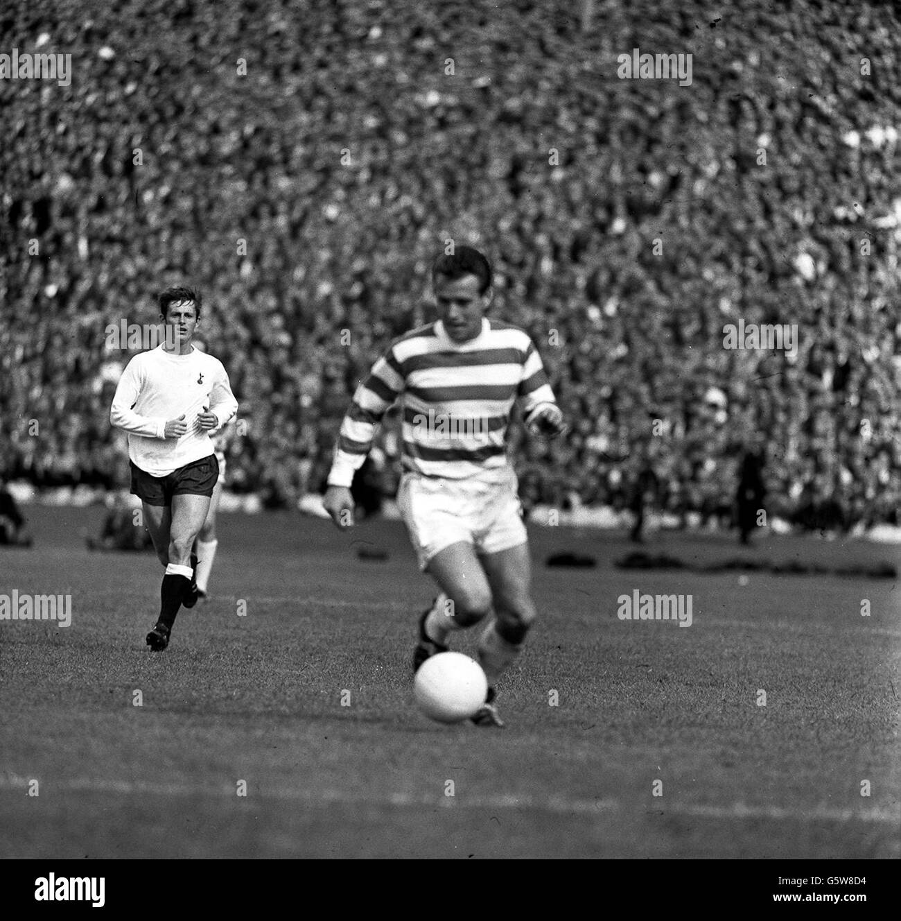 Celtic's Steve Chalmers. Celtic's Steve Chalmers (centre) shown in action for Celtic. Stock Photo