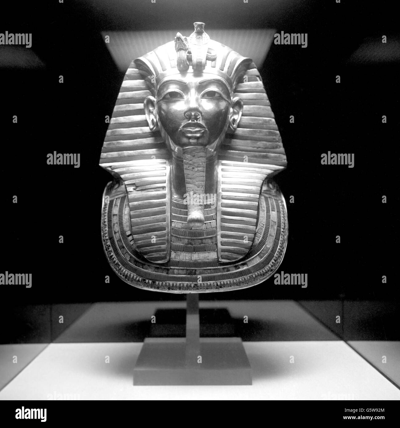 History - Tutankhamun Exhibition - British Museum, London. Death mask of the Pharaoh Tutankhamun. Stock Photo