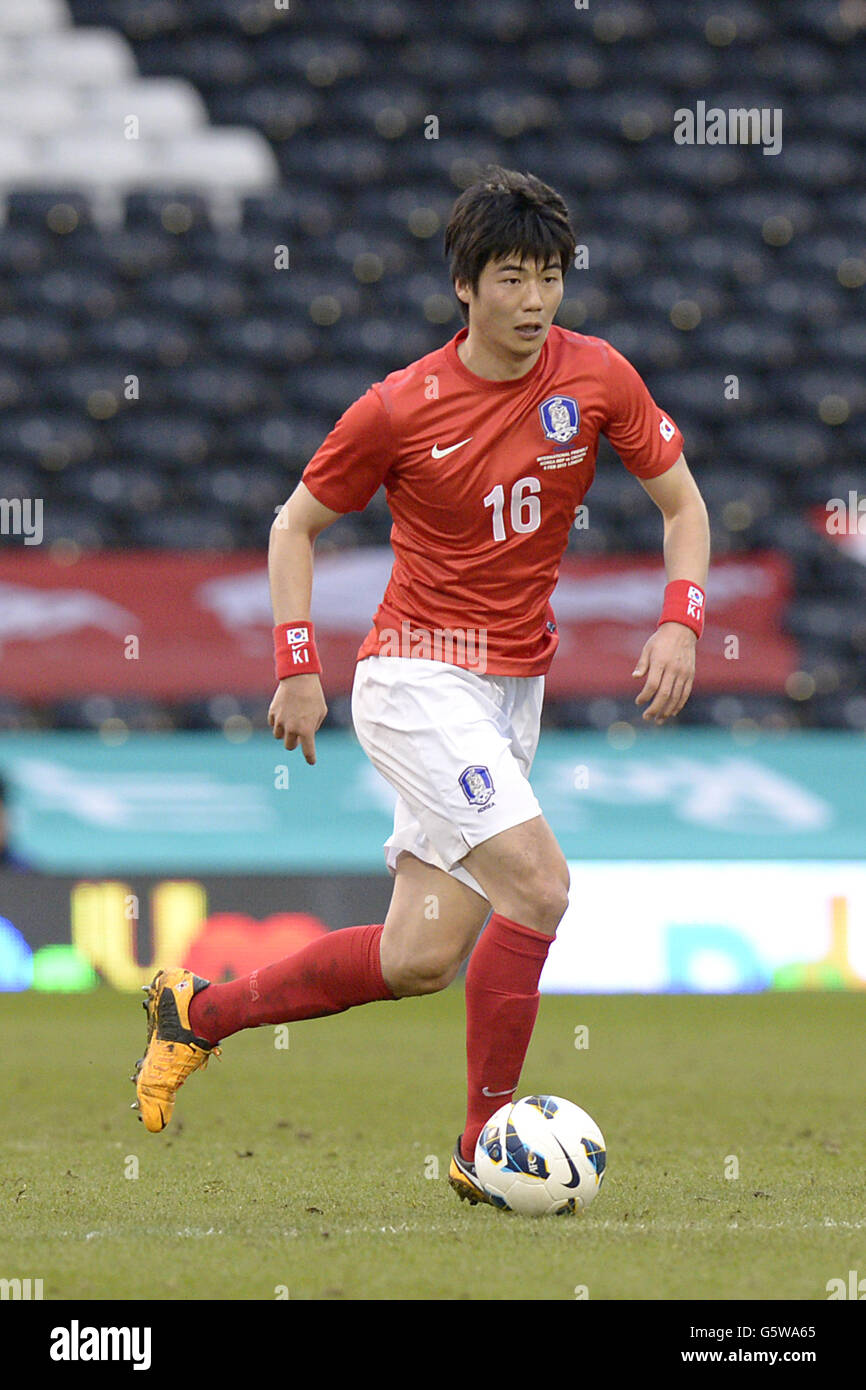 Soccer - International Friendly - Croatia v South Korea - Craven Cottage. Ki Sung-Yueng, South Korea Stock Photo