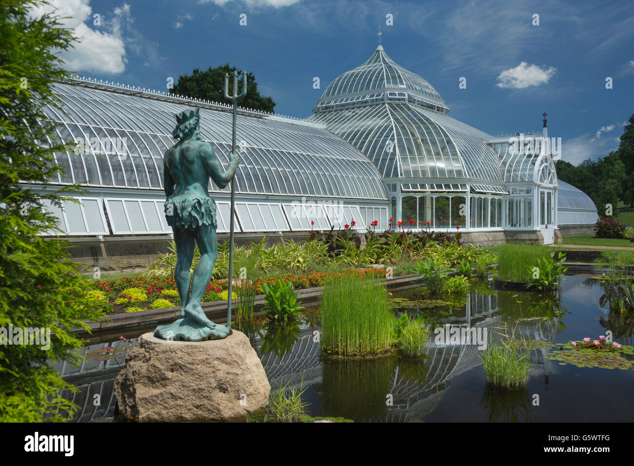 NEPTUNE STATUE AQUATIC GARDEN PHIPPS VICTORIAN CONSERVATORY (©LORD