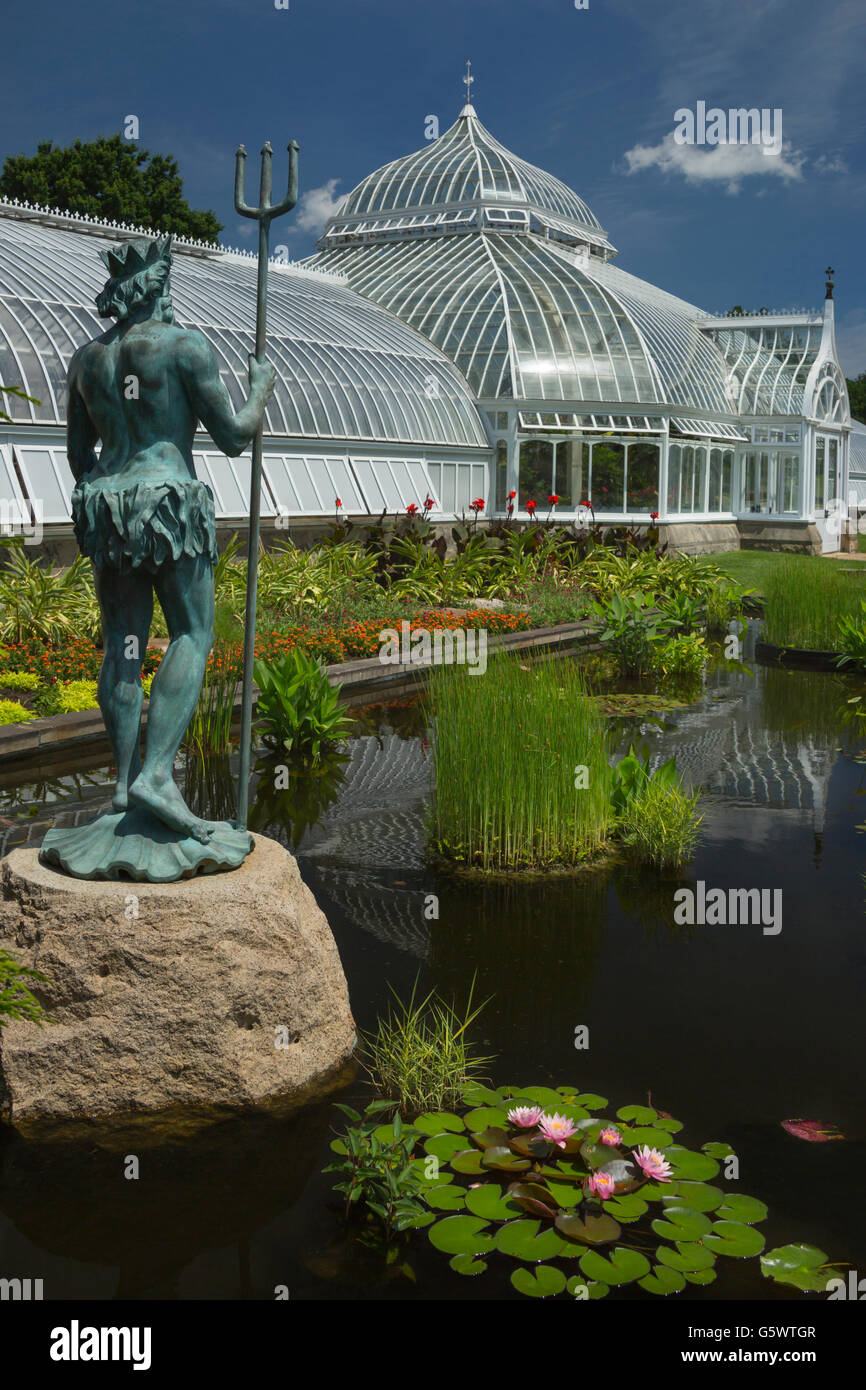 NEPTUNE STATUE AQUATIC GARDEN PHIPPS VICTORIAN CONSERVATORY (©LORD