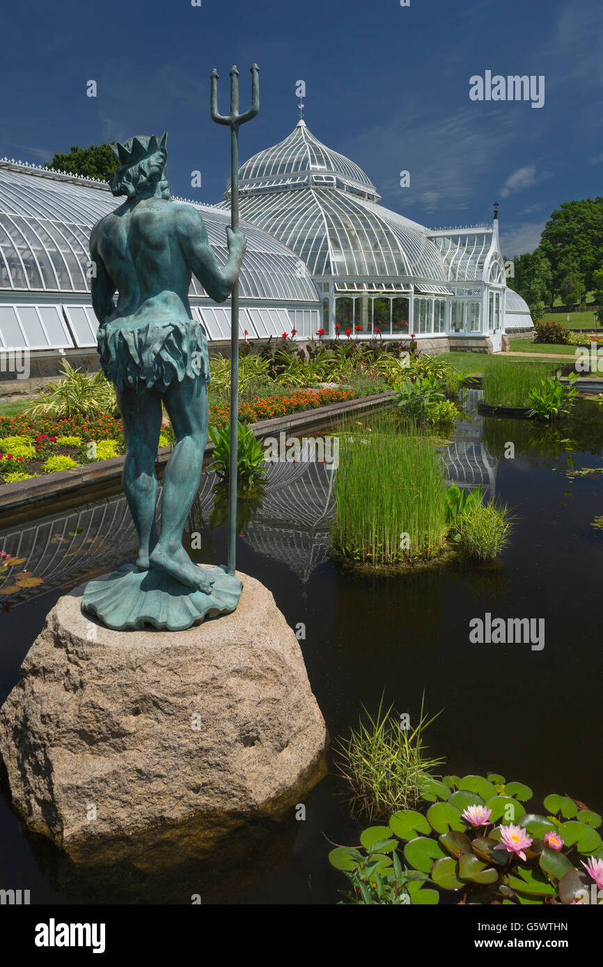 NEPTUNE STATUE AQUATIC GARDEN PHIPPS VICTORIAN CONSERVATORY (©LORD