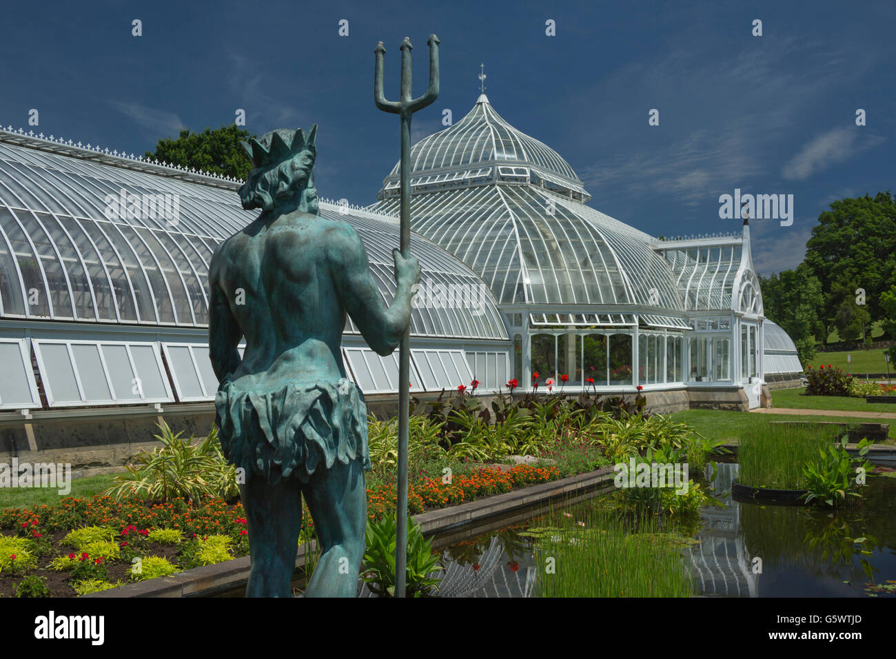 NEPTUNE STATUE AQUATIC GARDEN PHIPPS VICTORIAN CONSERVATORY (©LORD