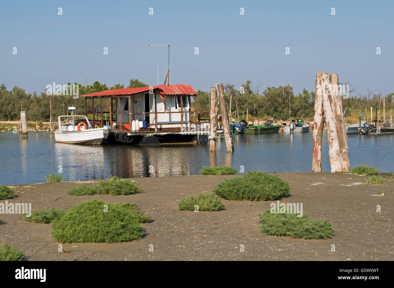 fisherman's houseboat in Scanarello. Po delta regional park. Veneto region, Italy Stock Photo