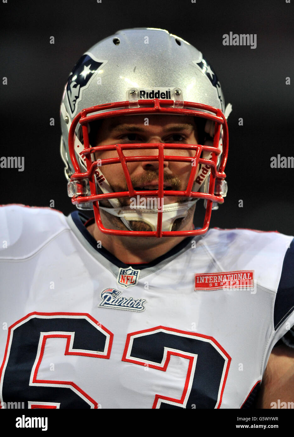 Offensive lineman hi-res stock photography and images - Page 22 - Alamy