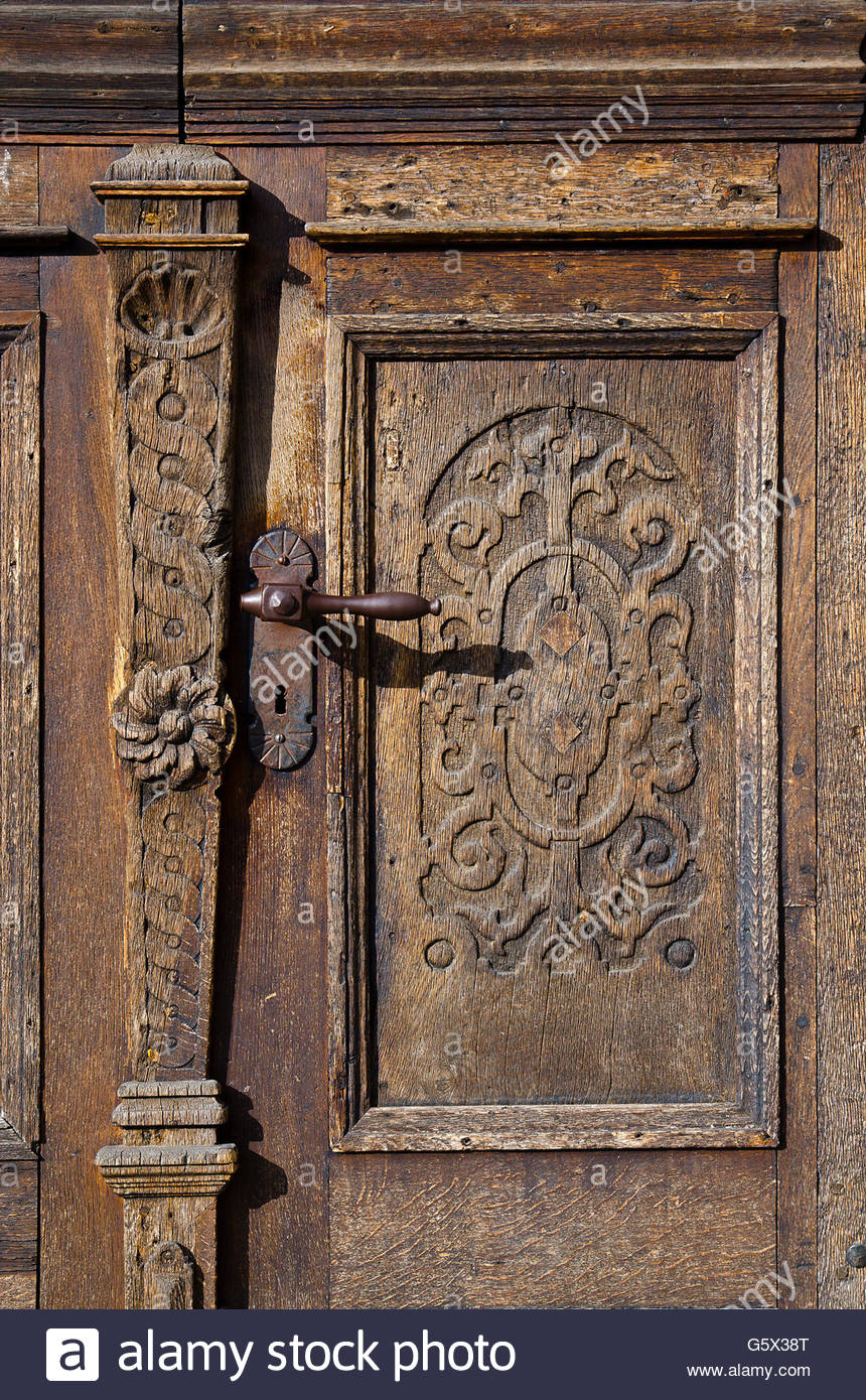 Carved Door Frame Stock Photos & Carved Door Frame Stock Images Alamy