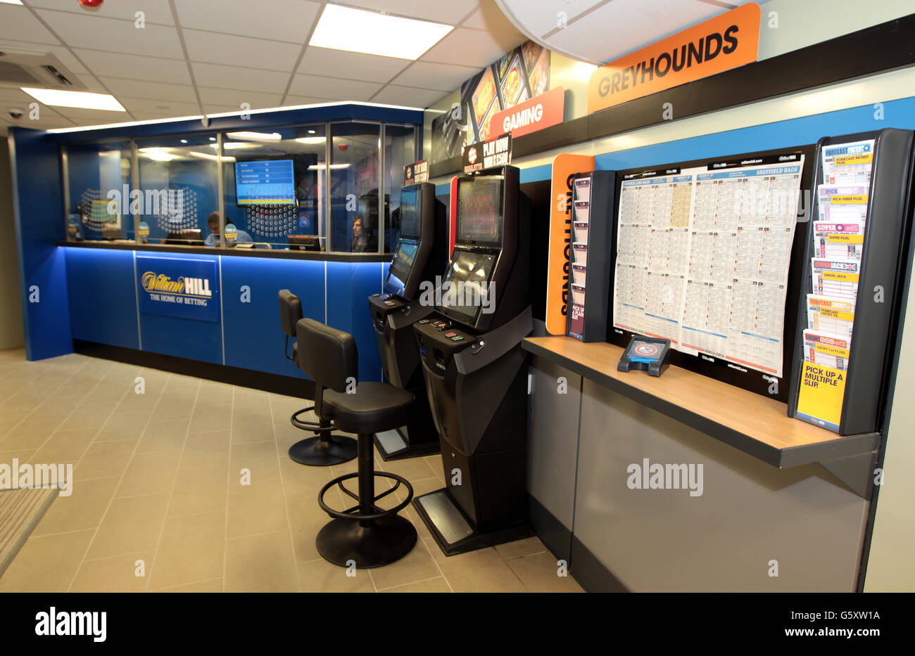 William hill bookmakers shop opening london bridge hi-res stock ...