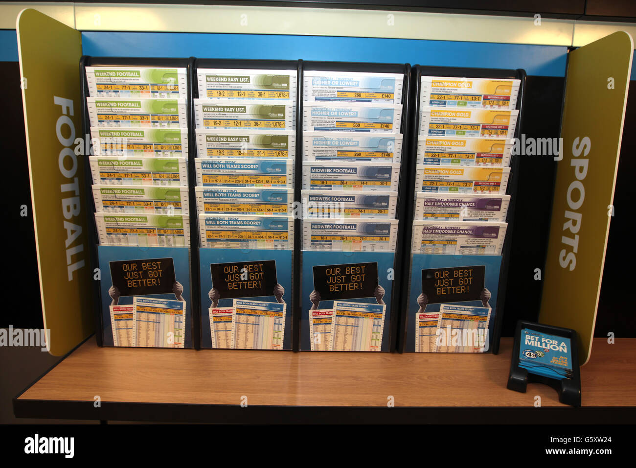 William Hill Bookmakers Shop Opening - London Bridge Stock Photo - Alamy