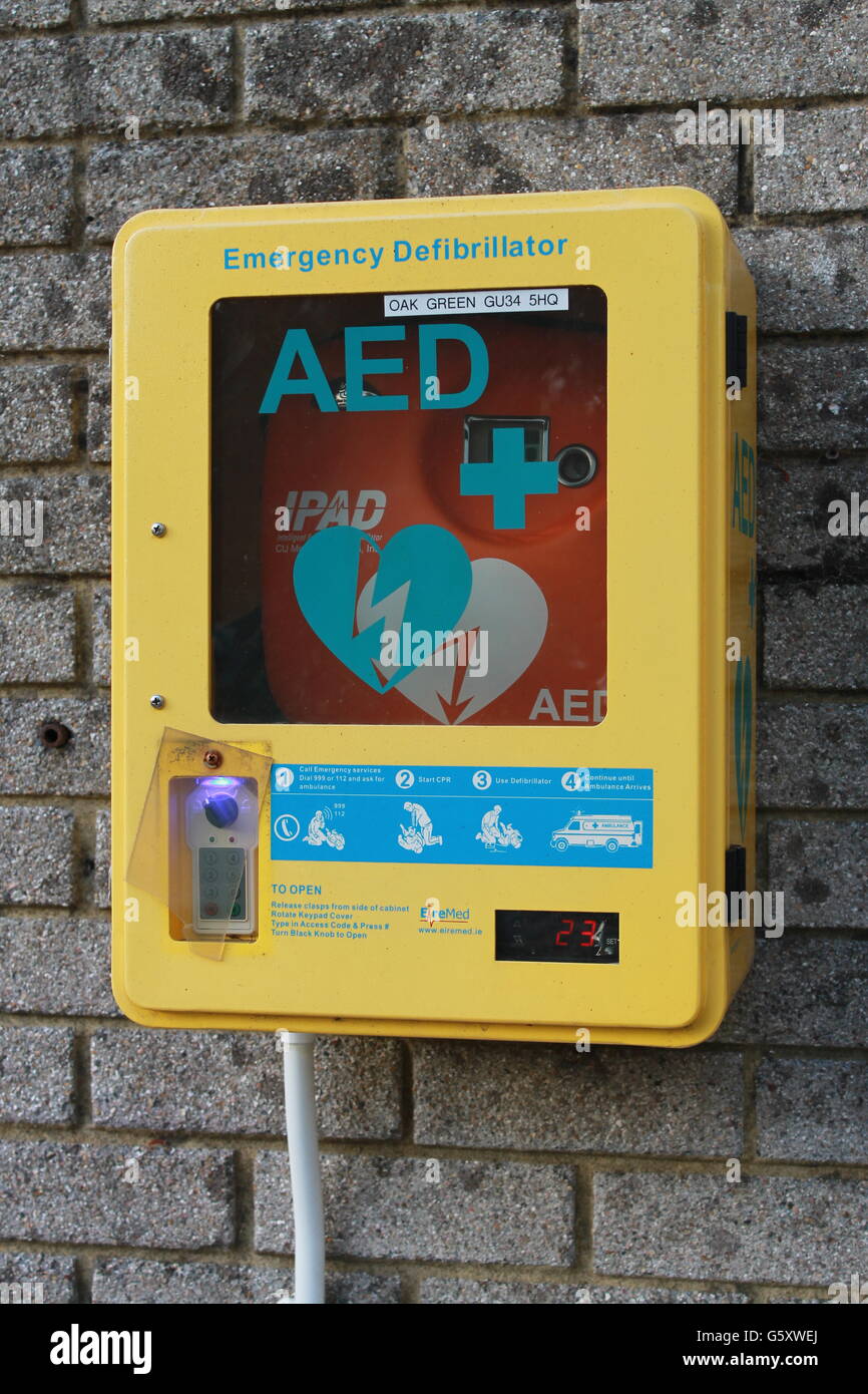 Defibrillator, emergency, lifethreatening, cardiac, electric shock, cpr, Four Marks, Hampshire
