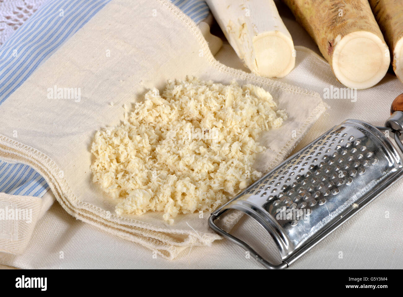 Production horseradish compress hires stock photography and images Alamy