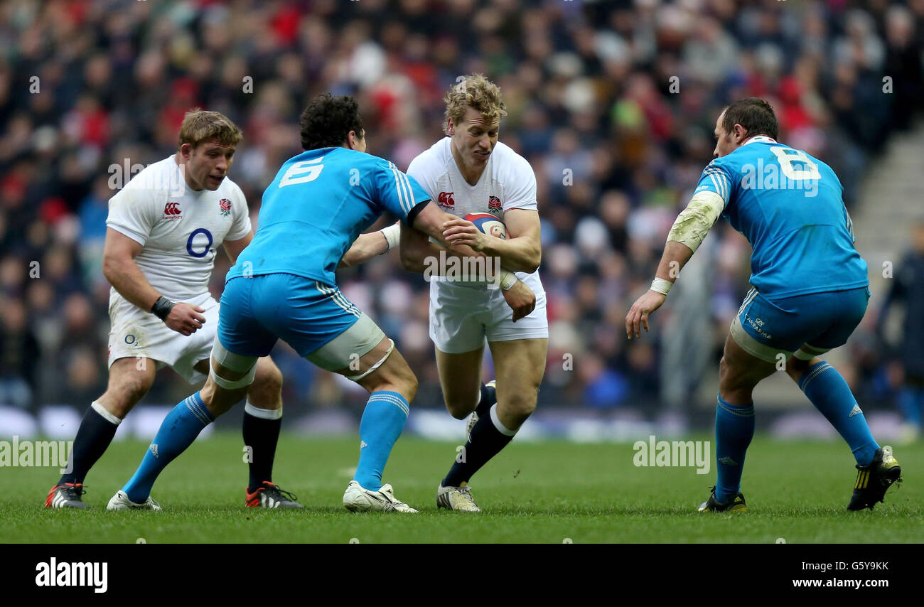 Rugby Union - RBS 6 Nations Championship 2013 - England v Italy - Twickenham. England's Billy Twelvetrees is tackled by Italy's Alessandro Zanni during the RBS Six Nations match at Twickenham, London. Stock Photo