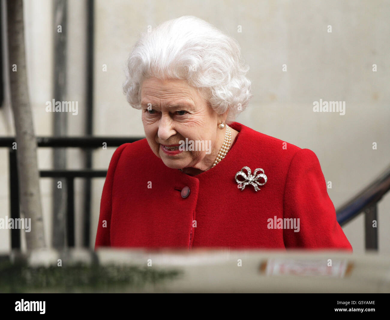 Queen Elizabeth II leaving King Edward VII's Hospital in London, where she was staying after being admitted with symptoms of gastroenteritis. Stock Photo