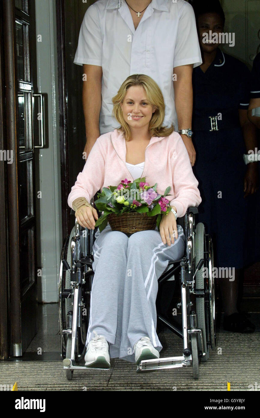 Eastenders Actress Kim Medcalf Leaves The King Edward Vii Hosptal In London After Being Treated For Injuries Following A Car Crash With Her Boyfriend Sam Garnt In France Stock Photo Alamy