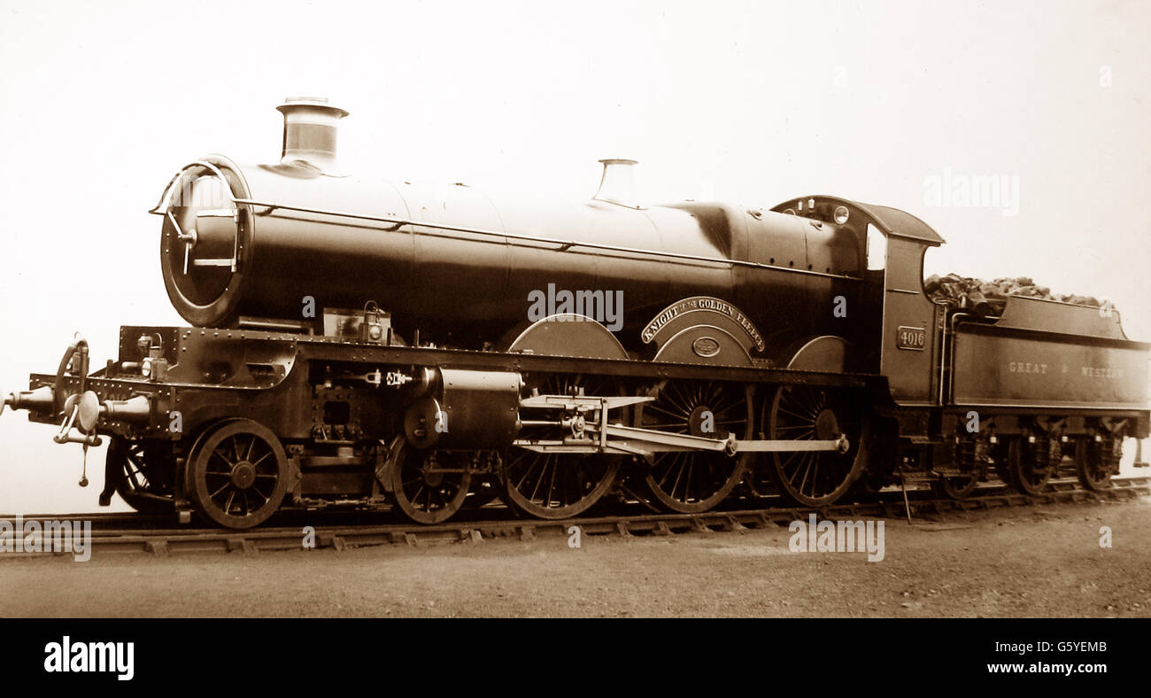 'Knight of the Golden Fleece', GWR 'Star Class' - probably 1920s Stock Photo