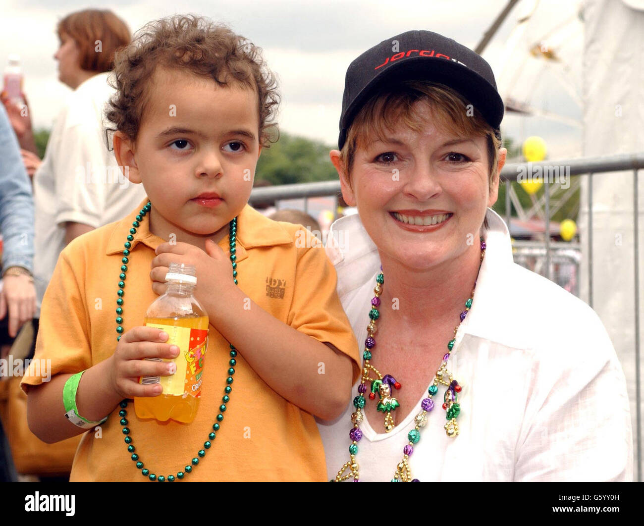 15th Amazing Great Children's Party Brenda Blethyn Stock Photo Alamy