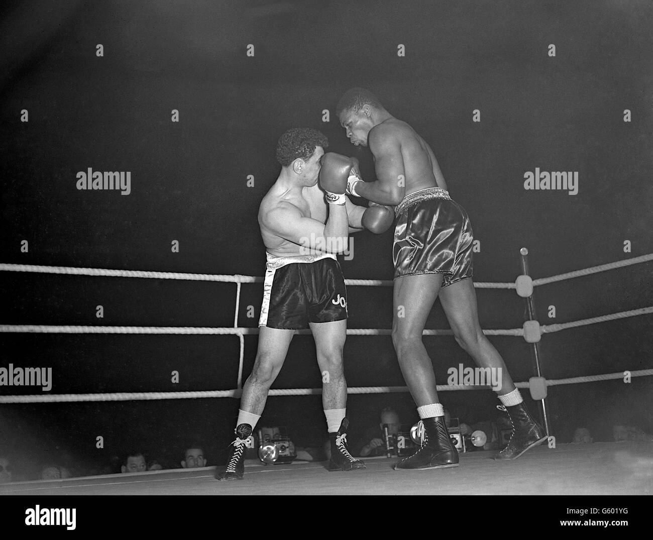 Boxing - Joe Erskine v Nino Valdes - Earls Court - London Stock Photo