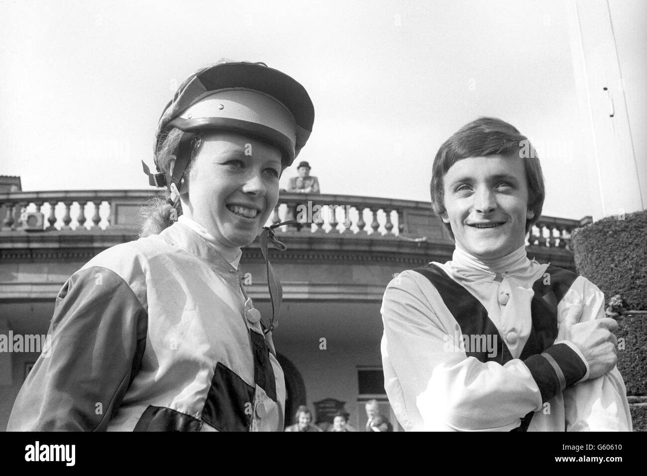 Jane McDonald, 21, an apprentice with Snowy Wainwright at Malton, East Yorkshire, talking with champion jockey Pat Eddery at Doncaster during the first day of the Flat session in which she was to become the first woman to compete against men professionally in horse racing. She was racing on Royal Cadet in round one of the Crown Plus Two Apprentice Championship Handicap Stakes and finished 11th in the 17 horse field. Stock Photo
