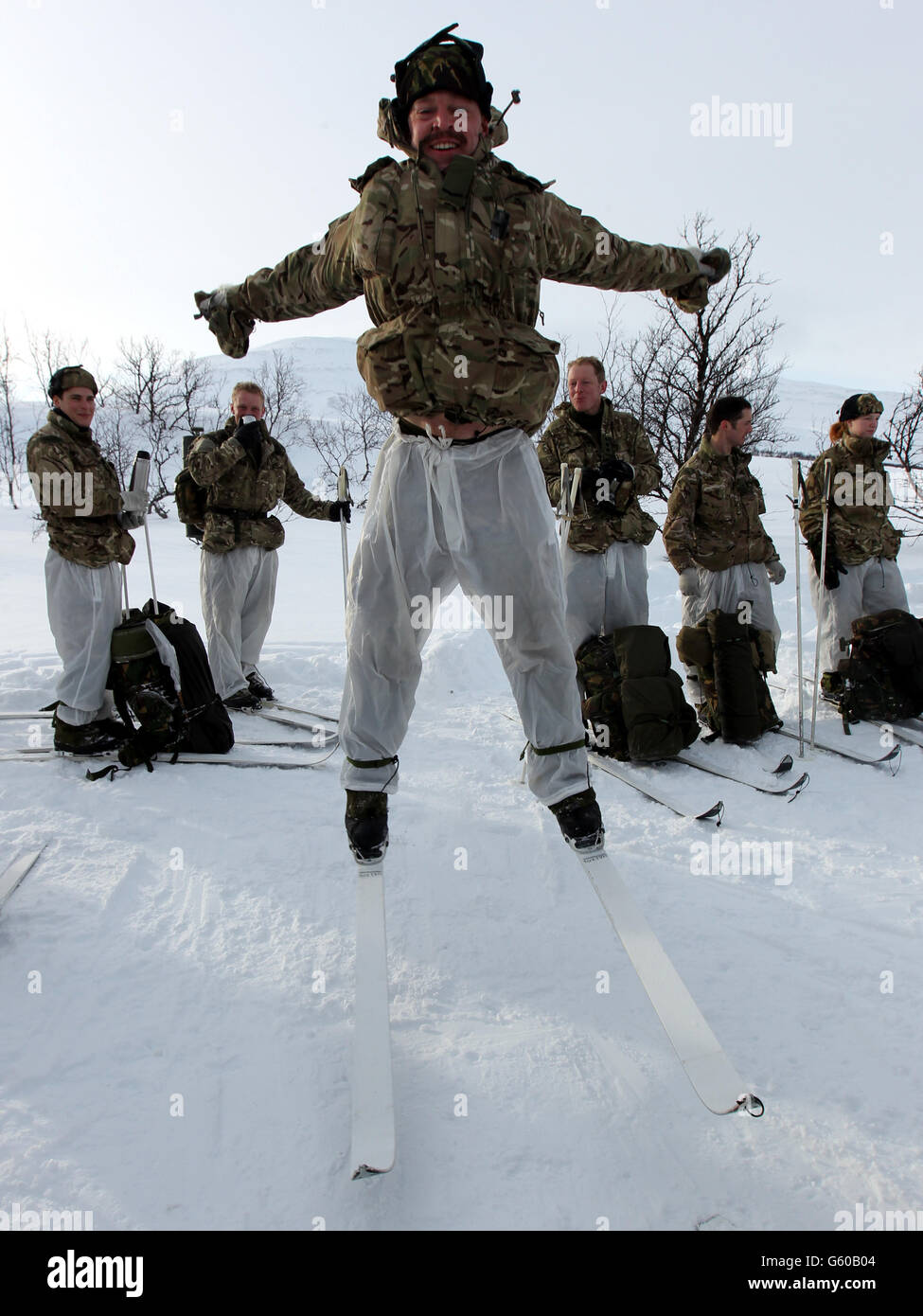 Royal marines commando troops hi-res stock photography and images - Alamy