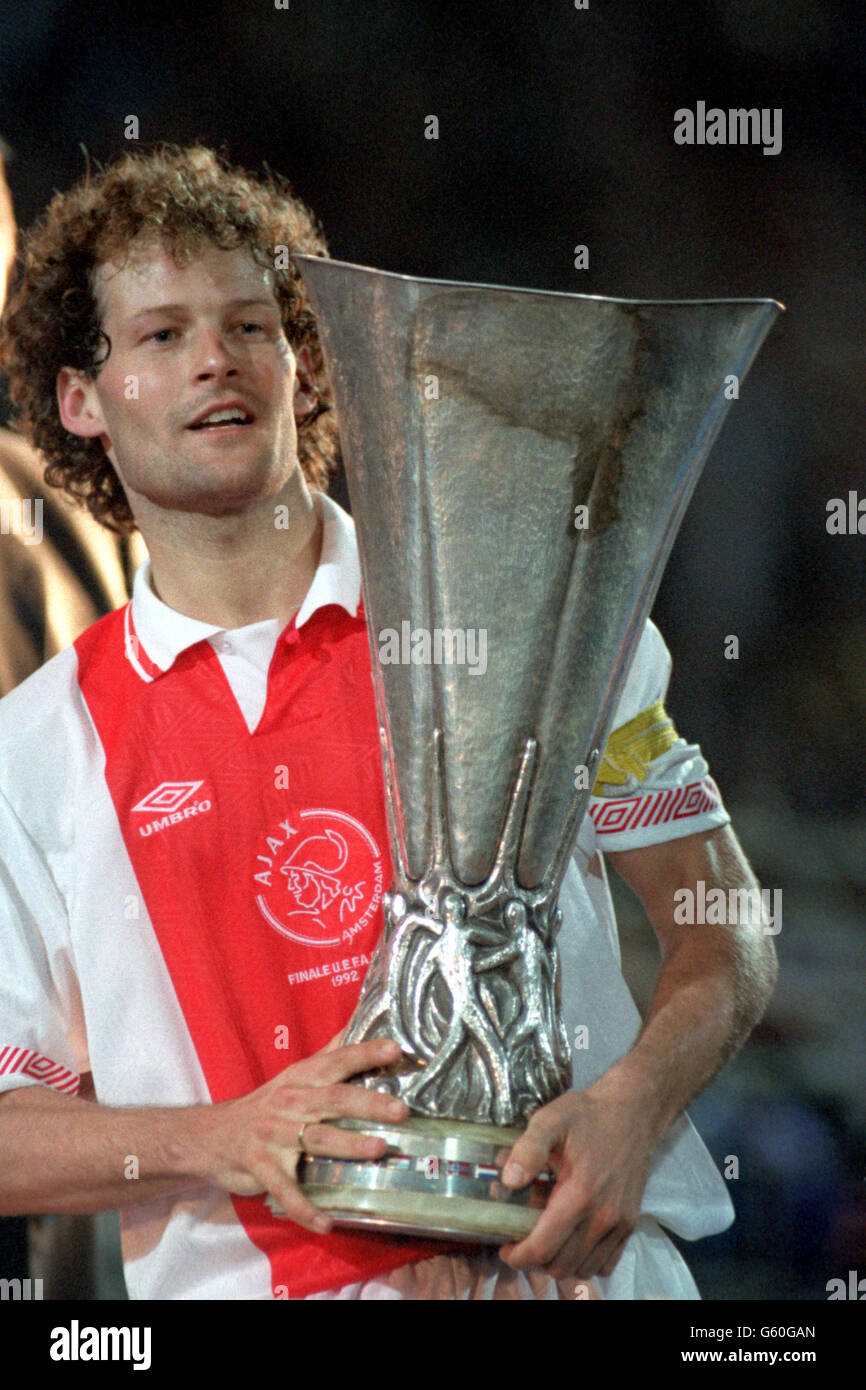 Final KNVB cup Ajax against NAC. Captain Henk Groot and the KNVB Cup Date:  June 14, 1961 Keywords: sport, football Institution name: AJAX, NAC Stock  Photo - Alamy