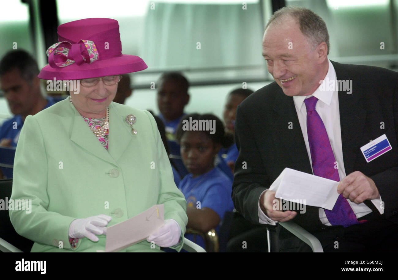 London's Mayor Ken Livingstone talks with Britain's Queen Elizabteh II during a ceremony to open City Hall, which houses the London Assembly, on the south bank of the Thames, close to Tower Bridge. *The stunning building, designed by Foster and Partners, and constructed by Arup & Partners, has an assembly chamber, committee rooms and public facilities, together with offices for the Mayor, London Assembly Members and staff of the Greater London Authority. It provides 185,000 sq ft (gross) of space onten levels that can accommodate 440 staff and members. Stock Photo