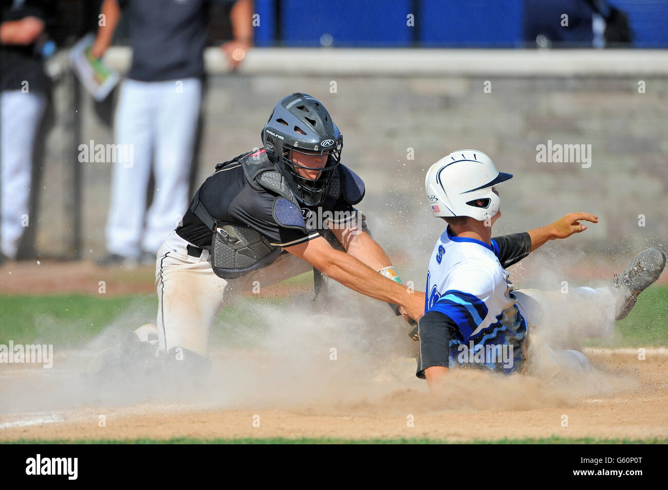 Baseball sliding into home hires stock photography and images Alamy