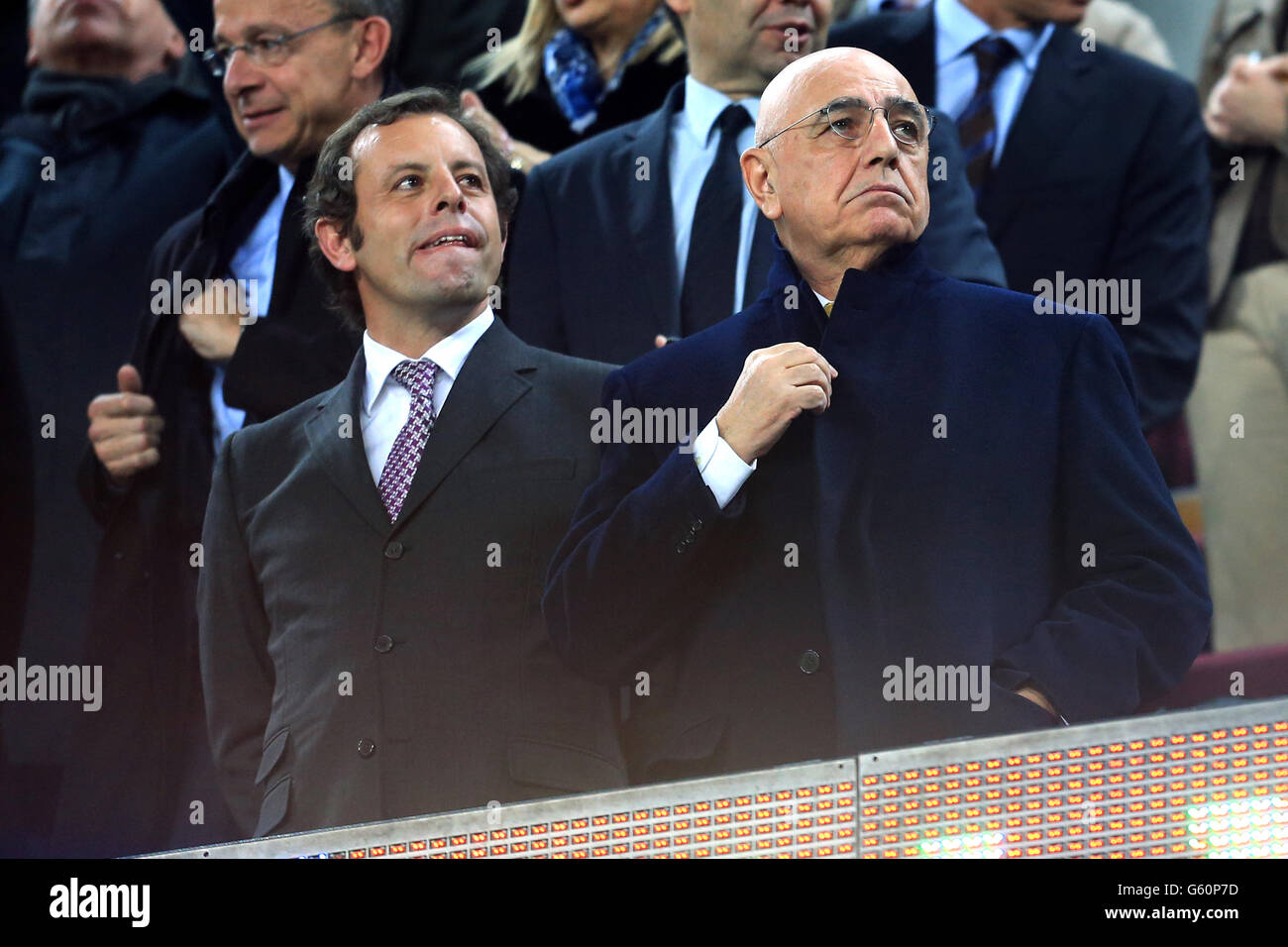 Soccer - UEFA Champions League - Round of 16 - Second Leg - Barcelona v AC Milan - Nou Camp. Barcelona president Sandro Rosell with AC Milan vice president Adriano Galliani (right) Stock Photo