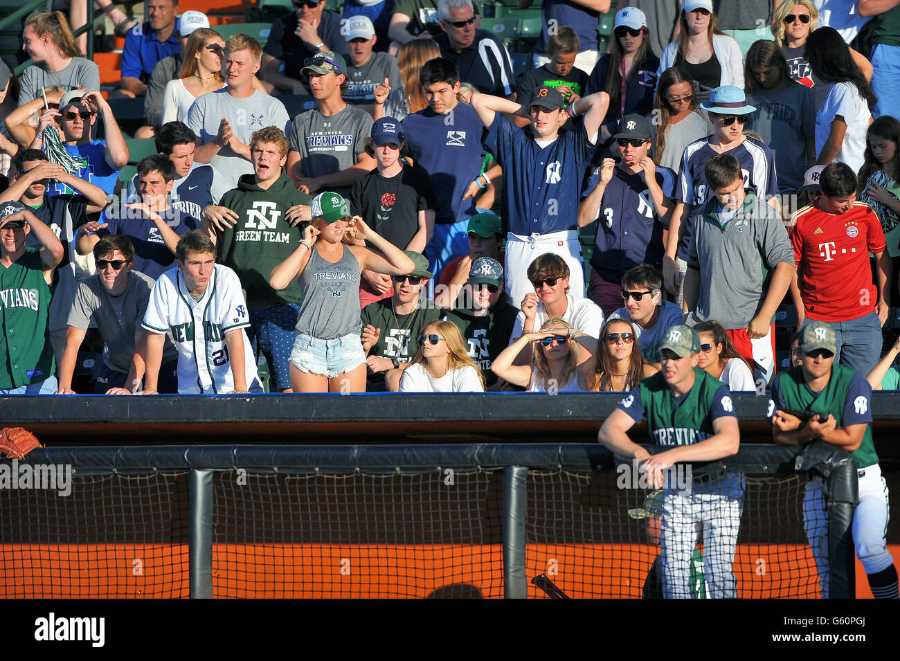 Baseball dugouts hires stock photography and images Alamy