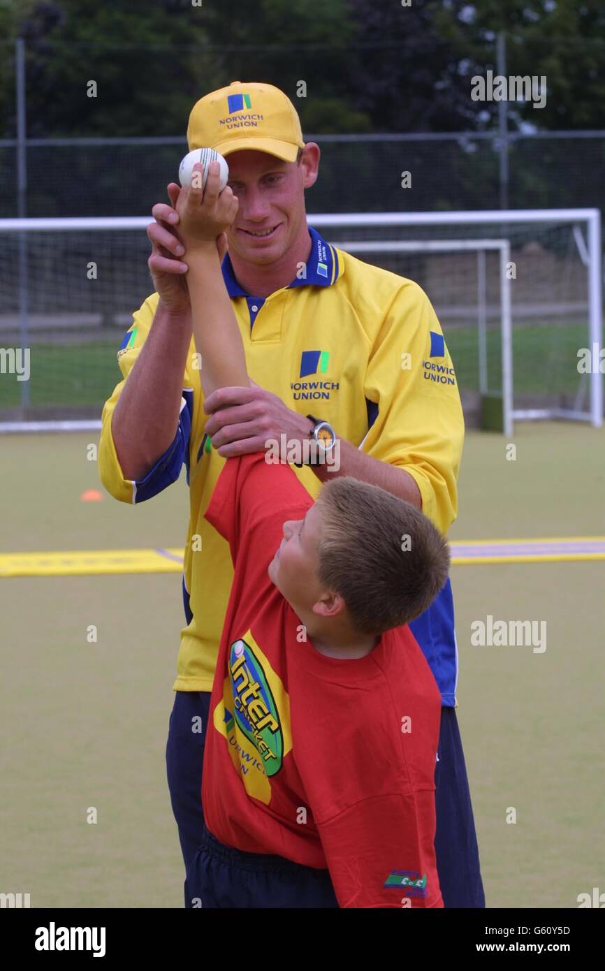 Norwich Union Inter Cricket coaching day Stock Photo Alamy