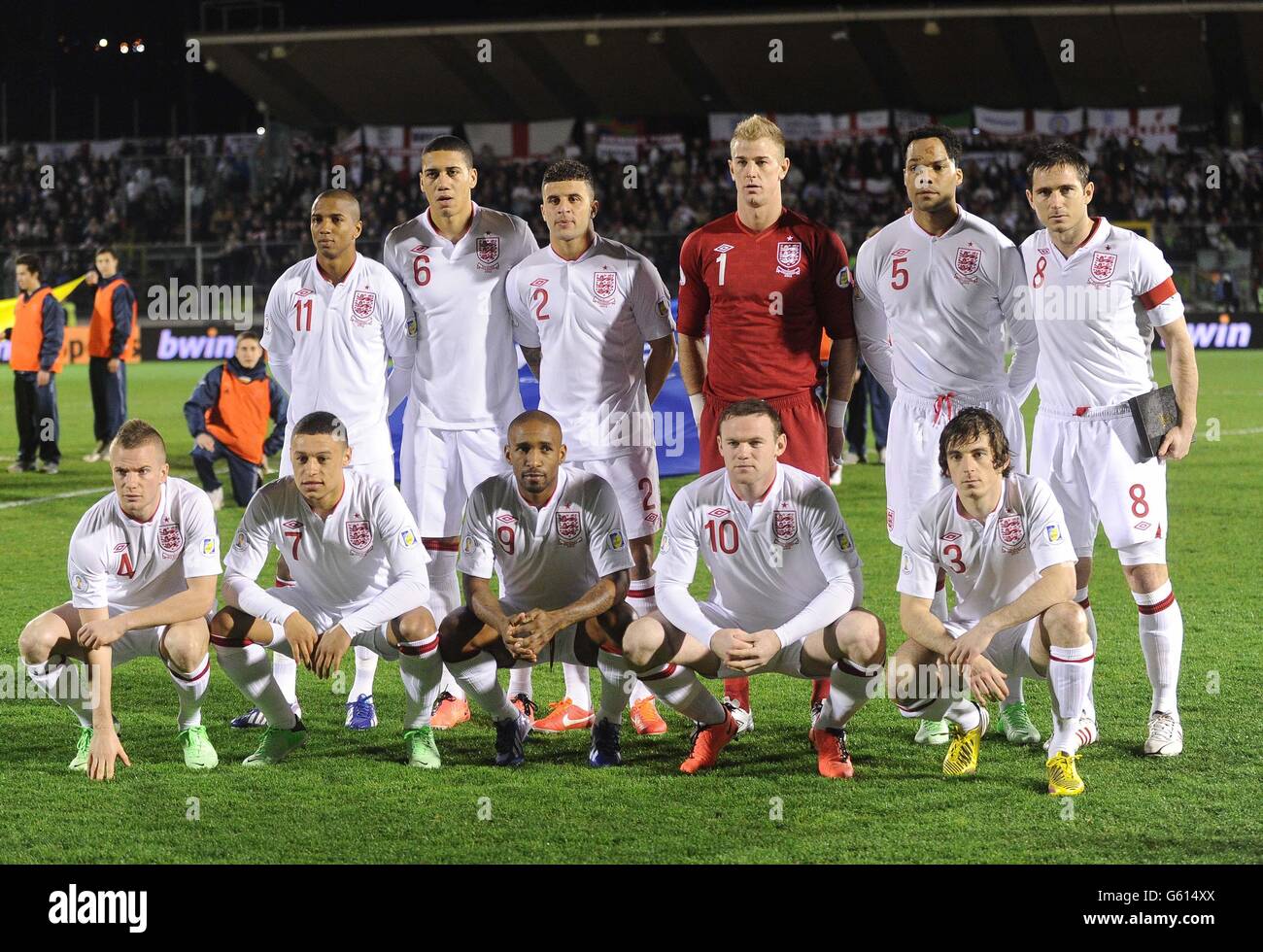 England's (back row left to right) Ashley Young, Chris Smalling, Kyle Walker, Joe Hart, Joleon Lescott, Frank Lampard (front row left to right) Tom Cleverley, Alex Oxlade-Chamberlain, Jermain Defoe, Wayne Rooney and Leighton Baines line up before the 2014 World Cup Qualifier at Serravalle Stadium, Serravalle, San Marino. Stock Photo