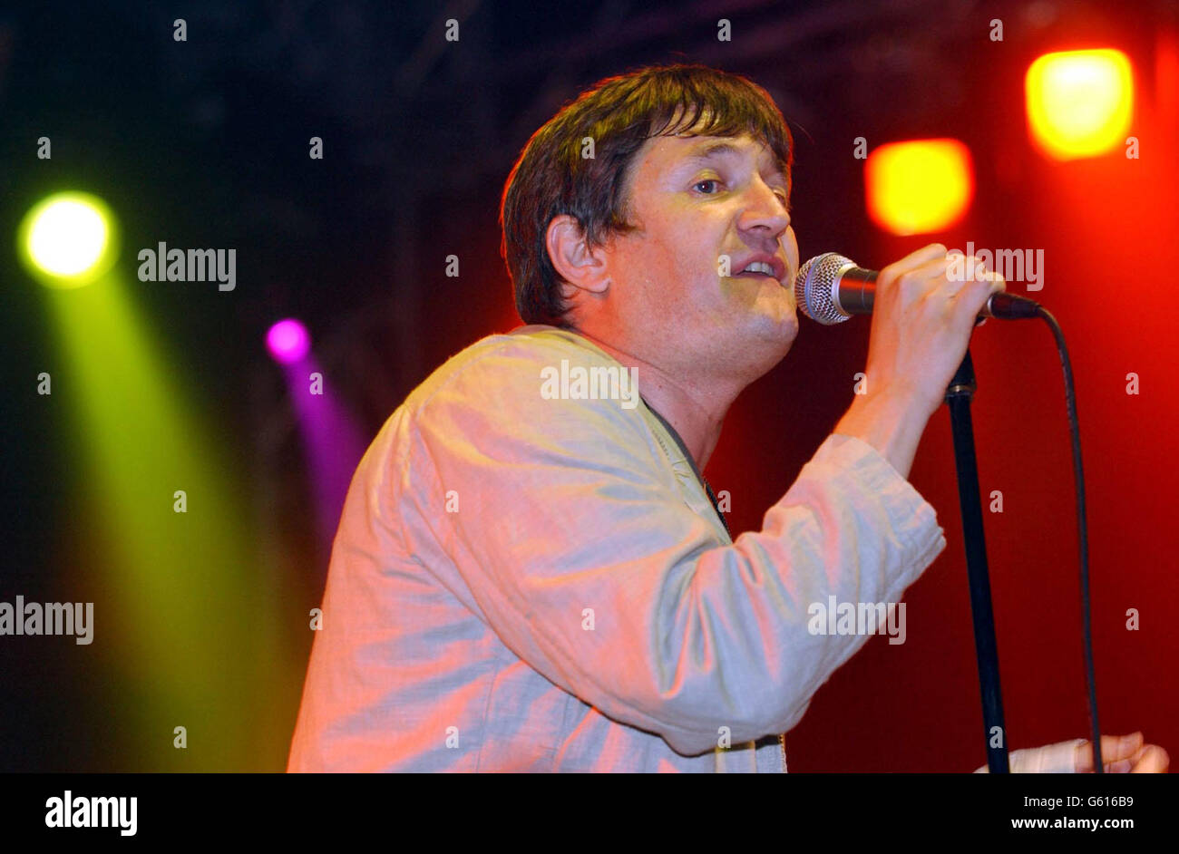 Paul Heaton, singer with The Beautiful South, performs on stage at the V2002 music festival in Chelmsford, Essex. Stock Photo