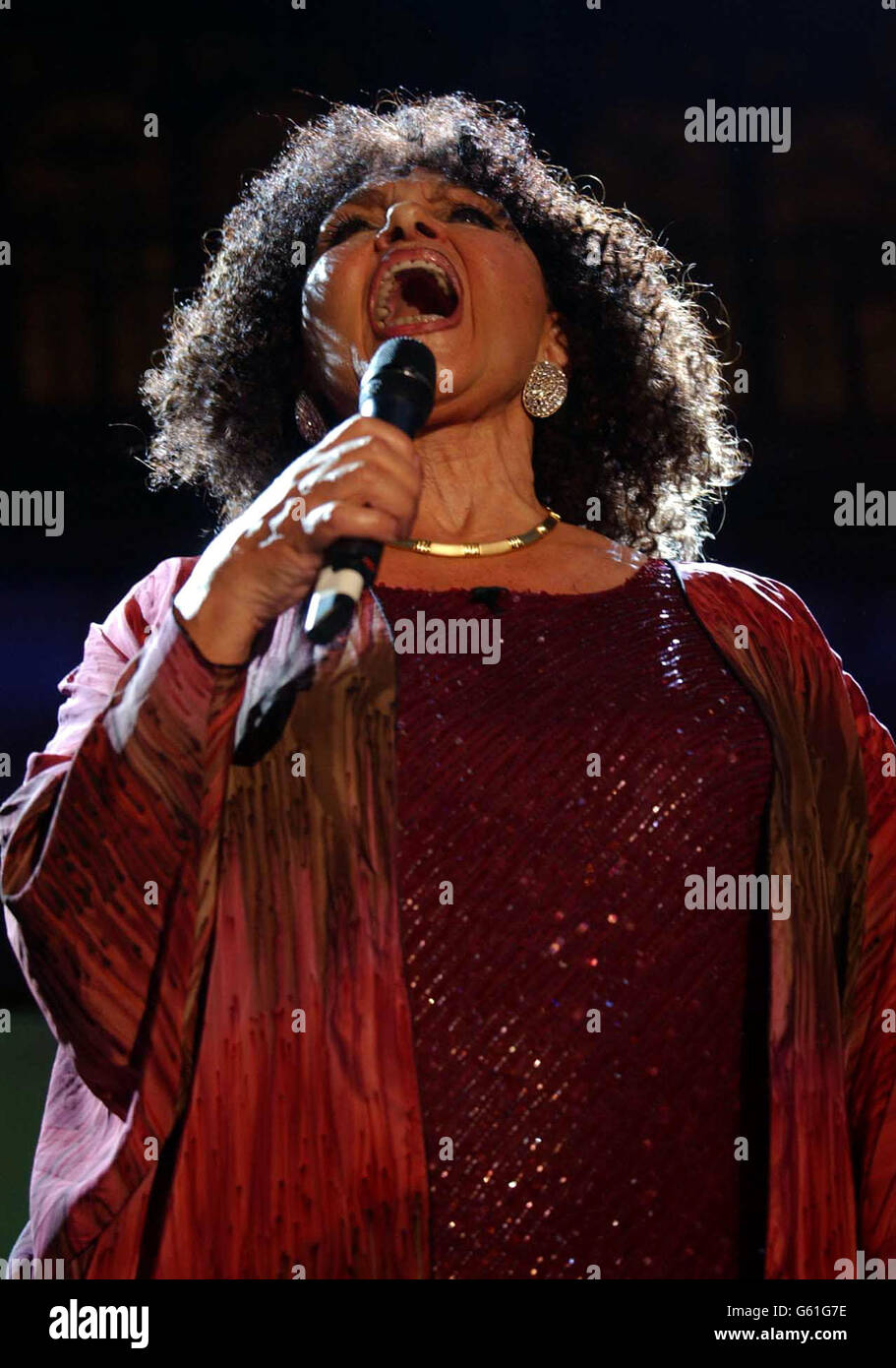 Cleo Lane Spike Milligan Tribute Stock Photo Alamy