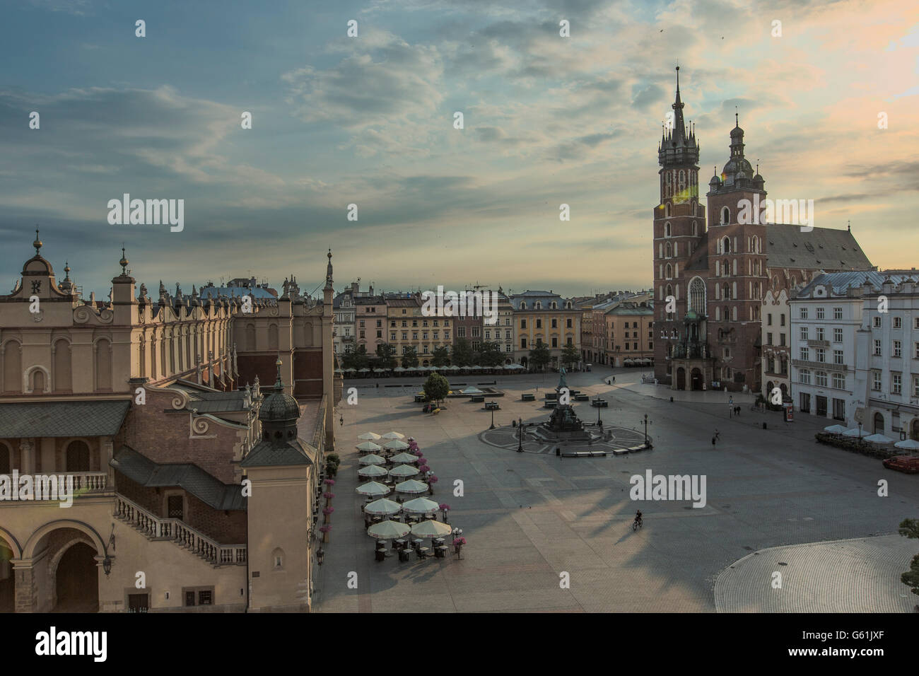 Early morning at the main square (Rynek Glowny) Krakow, Poland Stock Photo