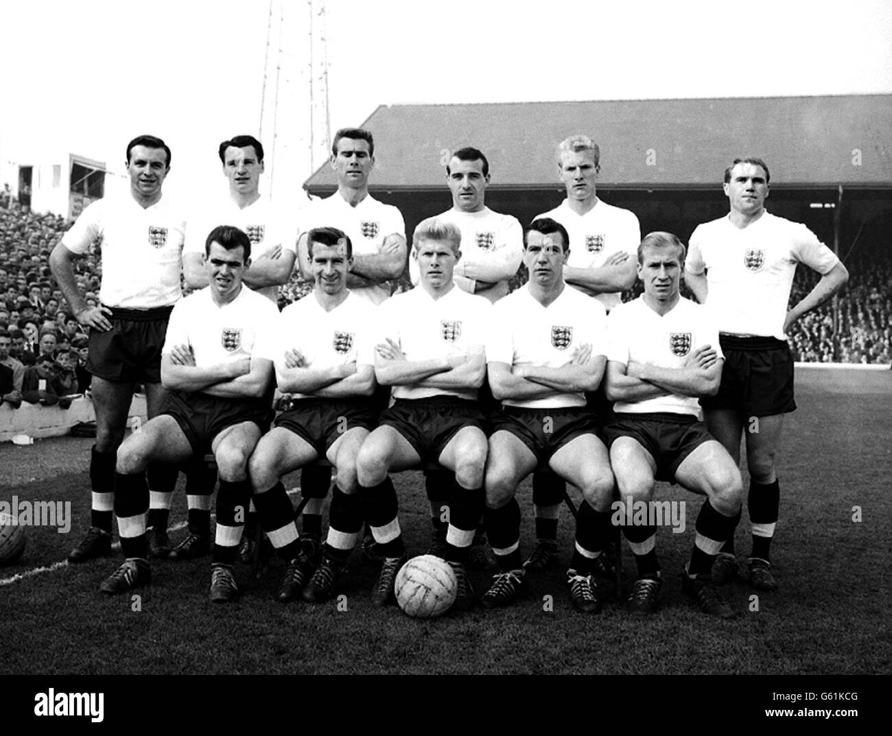 Pictured here is the England team which drew 1-1 with Wales in the soccer international at Ninian Park, Cardiff. Left to right: Back row - Jimmy Armfield, Bobby Robson, Peter Swan, Ron Springett, Ron Flowers and Ramon Wilson. Front row - John Connelly, Bryan Douglas, Ray Pointer, Johnny Haynes and Bobby Charlton. Stock Photo