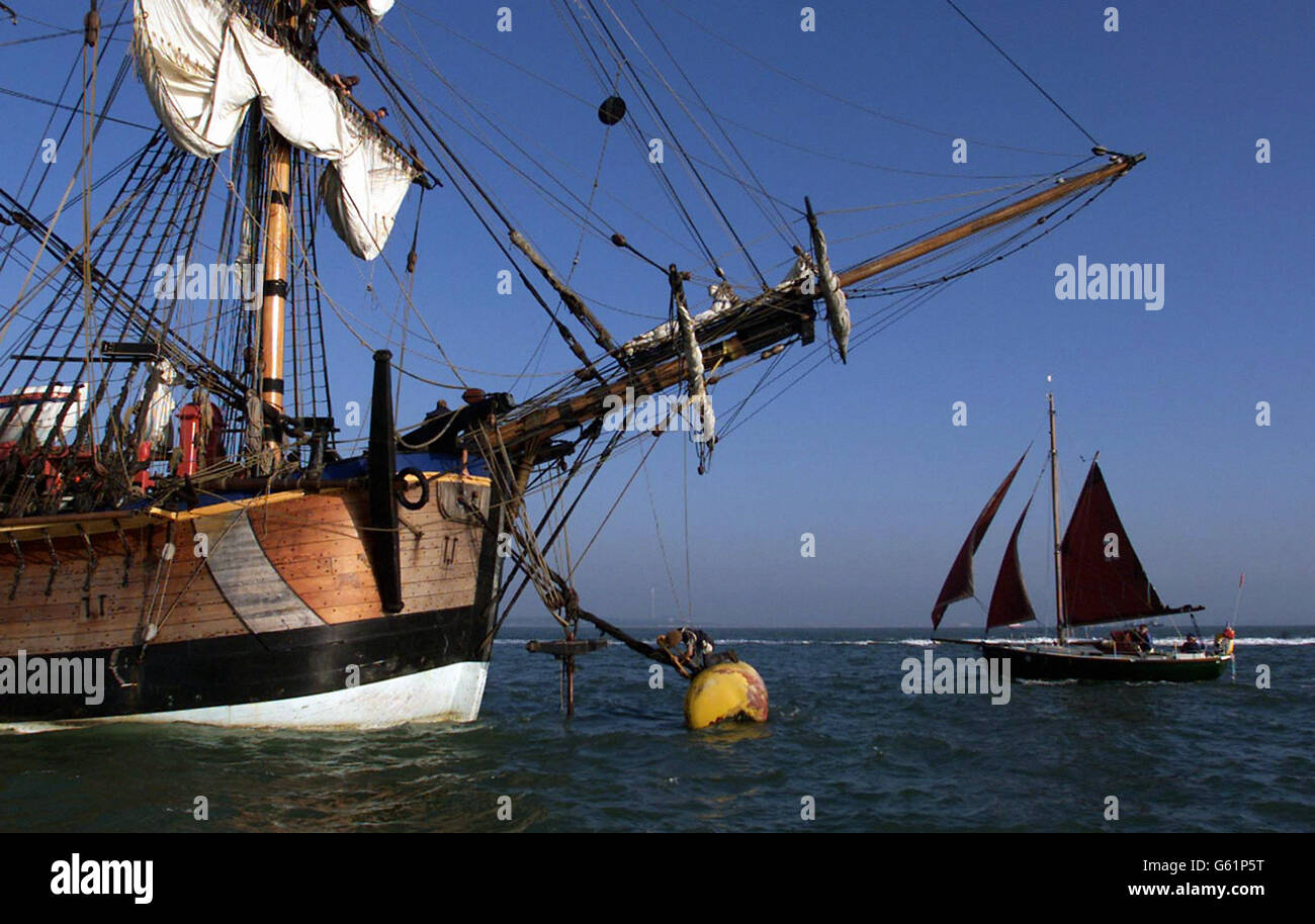 Replica of 18th century vessel the Endeavour Stock Photo - Alamy