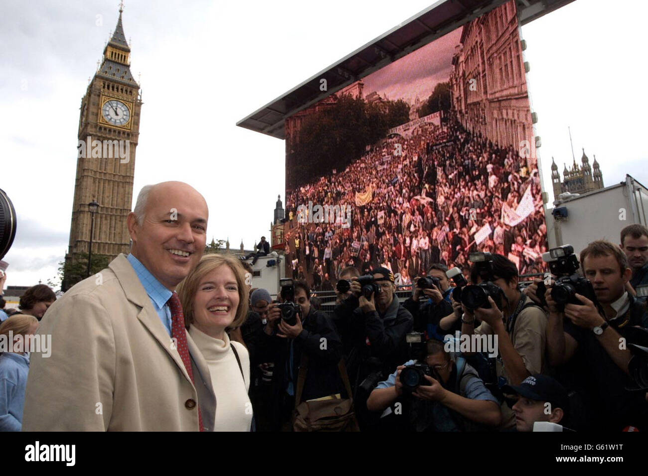 Conservative leader, Iain Duncan Smith and his wife Betsy at the Liberty and Livelihood march, organised by the Countryside Alliance, as passes through central London to show its opposition to the proposed ban on fox-hunting and hunting with hounds. *As many as 300,000 people are expected to descend on London to take part in the march which is heading towards Whitehall. Stock Photo