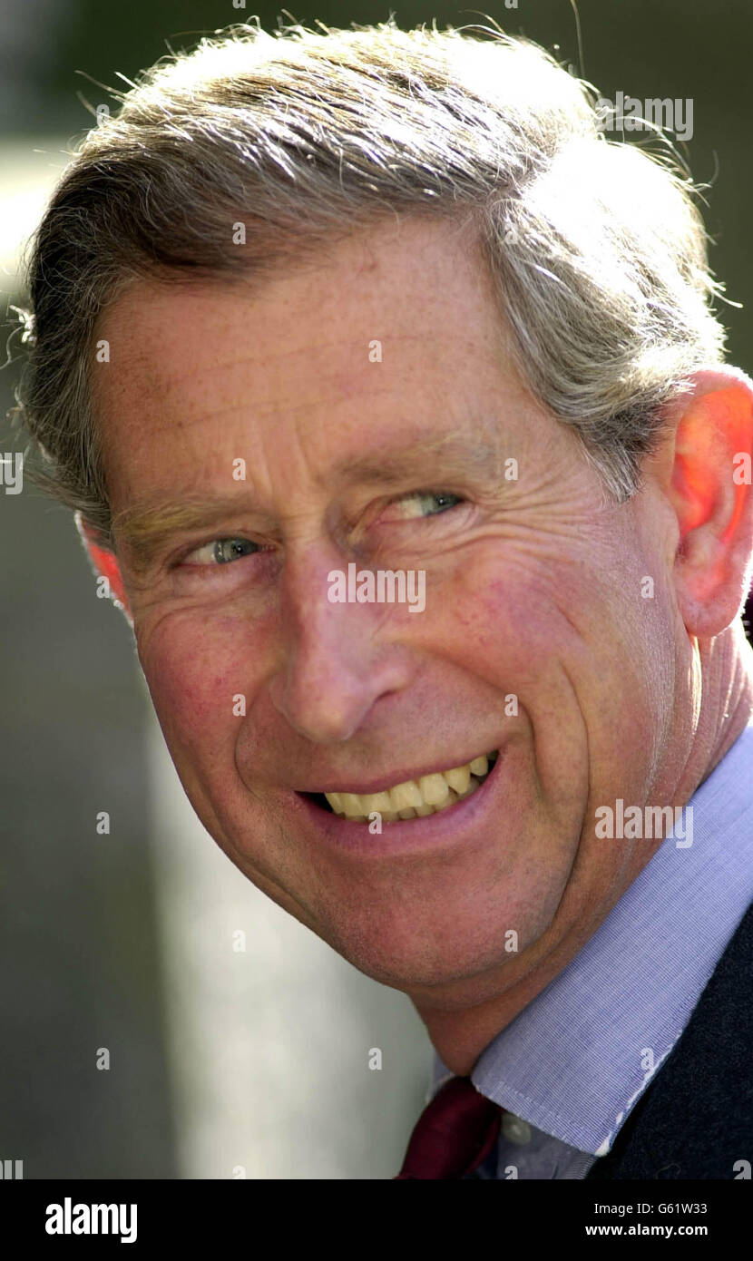 HRH Prince of Wales visits the Alybyn club in Aberdeen where he viewed the 60th Anniversary Parade of the Parachute Regimental Association. Prince Charles was later presented with a statuette of a Regimental Standard Bearer. 30/09/02 : Prince of Wales who was hearing how work placement schemes have benefited one of the UK's most deprived communities. As Patron of Business in the Community, the Prince was visiting the Inland Revenue offices in Bradford where Chairman of the Inland Revenue, Sir Nicolas Montagu, was showing the Prince how work placements and graduate placements had been Stock Photo