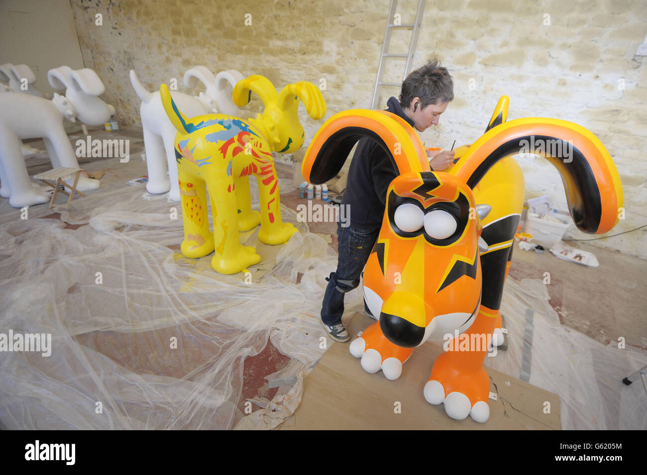 Painted Gromit sculptures in Bristol Stock Photo Alamy