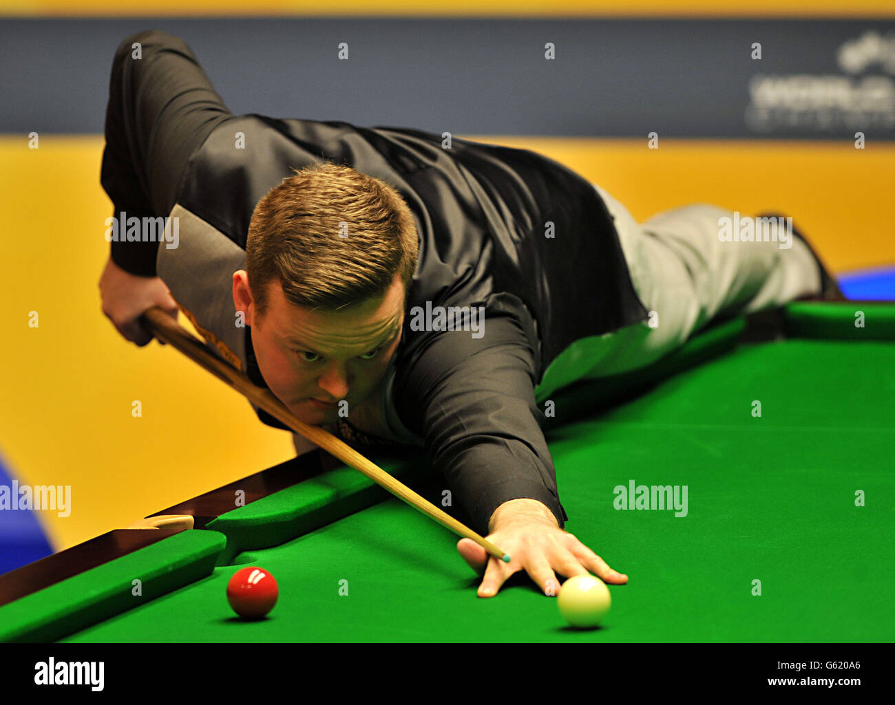 Snooker - Betfair World Championships - Day One - The Crucible. Shuan Murphy in action during his first round match against Martin Gould during the Betfair World Championships at the Crucible, Sheffield. Stock Photo