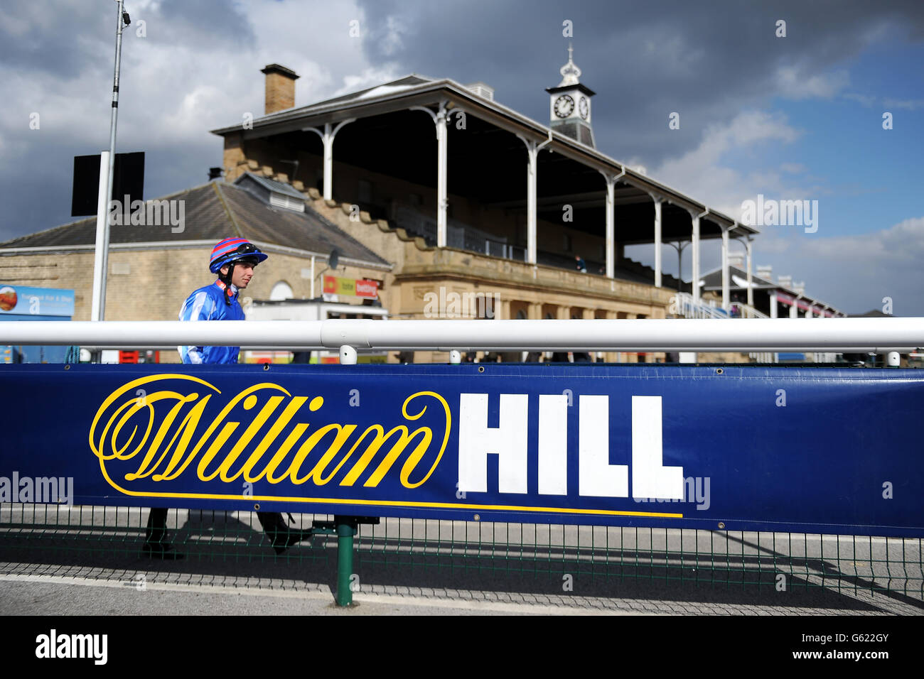Betting at doncaster racecourse hires stock photography and images Alamy